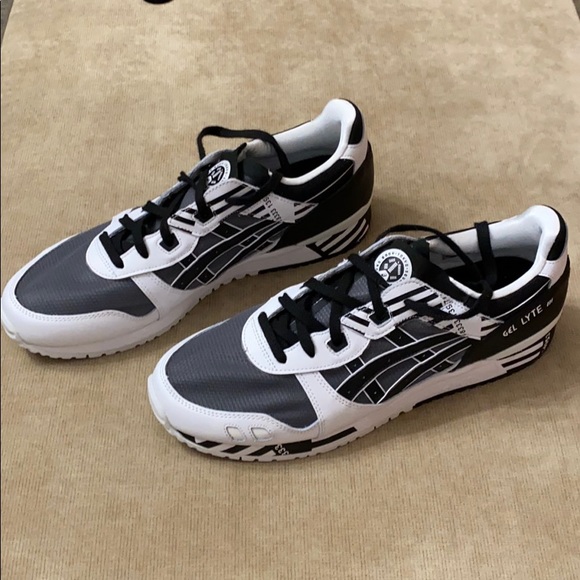 asics gel lyte barcode